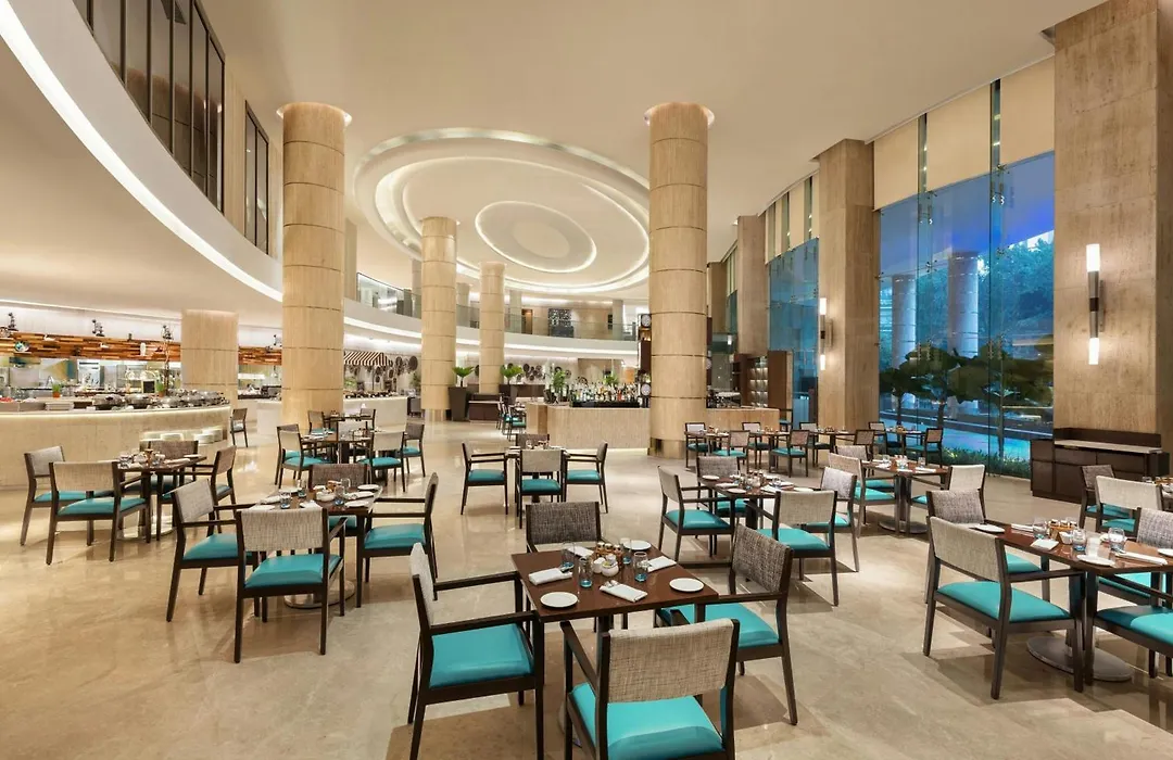 Courtyard By Marriott Mumbai International Airport-1