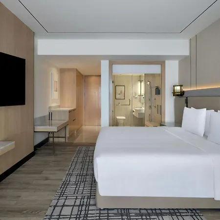 Courtyard By Marriott Mumbai International Airport-3